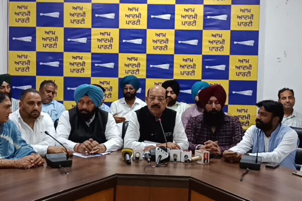 प्रेस कॉन्फ्रेंस – मंत्री मोहिंदर भगत की फिसली जुबान मुख्यमंत्री भगवंत मान की जगह लिया प्रकाश सिंह बादल का नाम